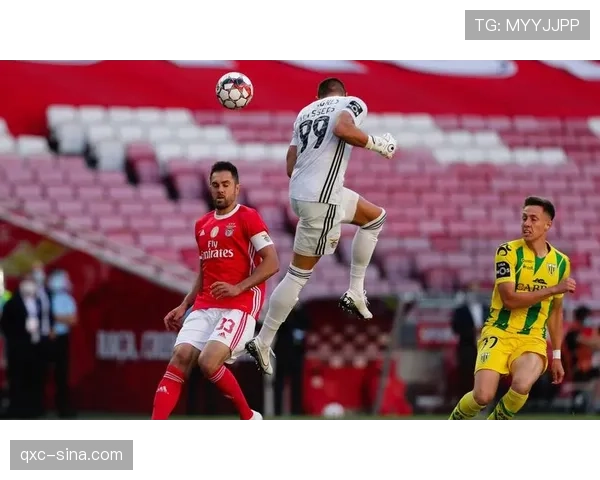 葡联杯：帕夫利迪斯与卢克巴吉奥建功，本菲卡3球完胜通德拉稳固晋级